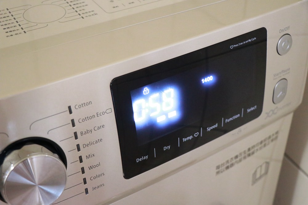 滾筒洗衣機推薦。美國富及第FRIGIDAIRE 12KG變頻式滾筒洗衣機開箱 ▋操作簡單，洗脫烘一小時就搞定