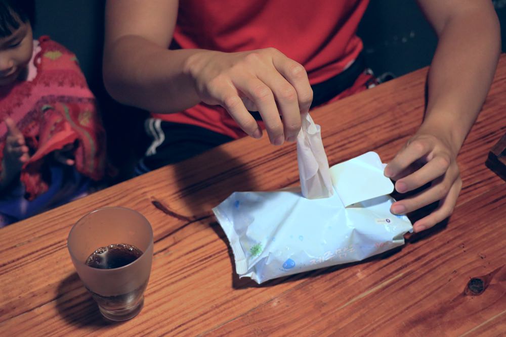 寶寶濕紙巾推薦。韓國製濟州純水嬰兒柔濕巾！Qoo10獨賣，不連抽的濕紙巾，3包88元還免運