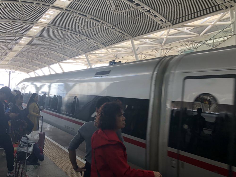 香港迪士尼交通分享－搭廣深港高鐵從廣州南站到香港迪士尼