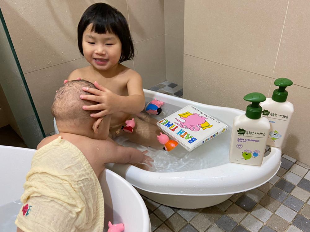 韓國寶寶洗沐推薦-綠手指GREEN FINGER嬰幼兒洗髮精、沐浴乳、乳液 ▋植物萃取三效保水成份，新生寶寶適用