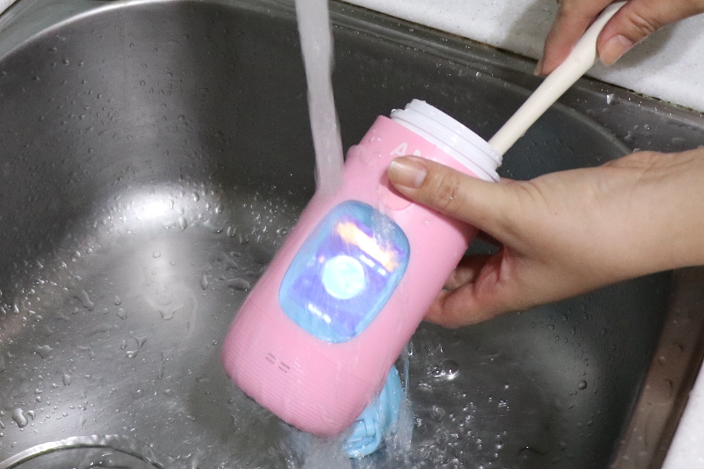 讓孩子愛上喝水的神器-Gululu 水精靈 兒童智能水壺 Gululu Go 新款上市