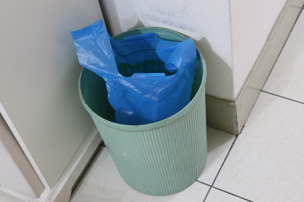 主婦好貨推薦-stojo環保摺疊吸攜杯、不鏽鋼感應垃圾桶