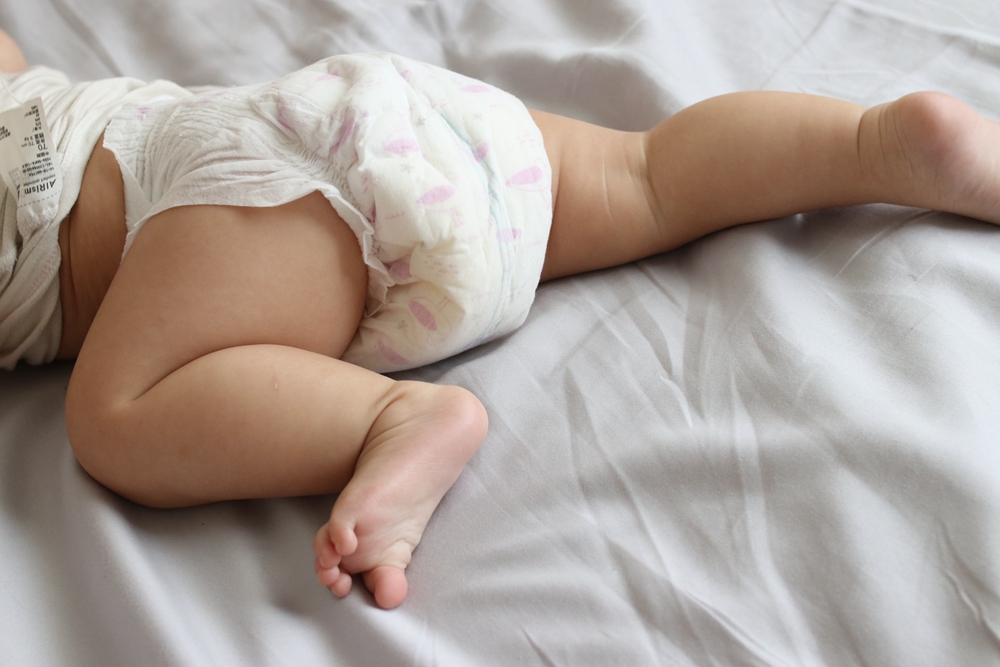新生兒尿布推薦-PeeKaPoo 懸浮芯超輕薄紙尿褲。加高腰圍完全不漏，吸力強，睡過夜也沒問題