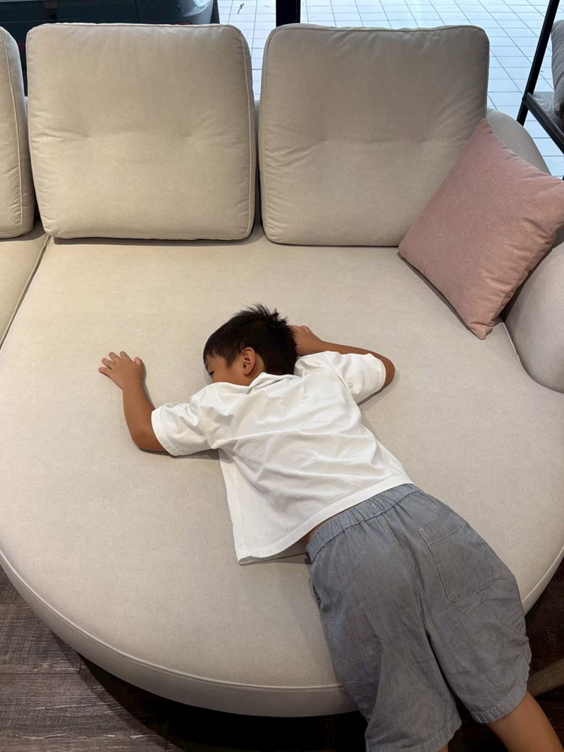 億家具批發倉庫宜蘭門市，近羅東車站，一站購足所需傢俱