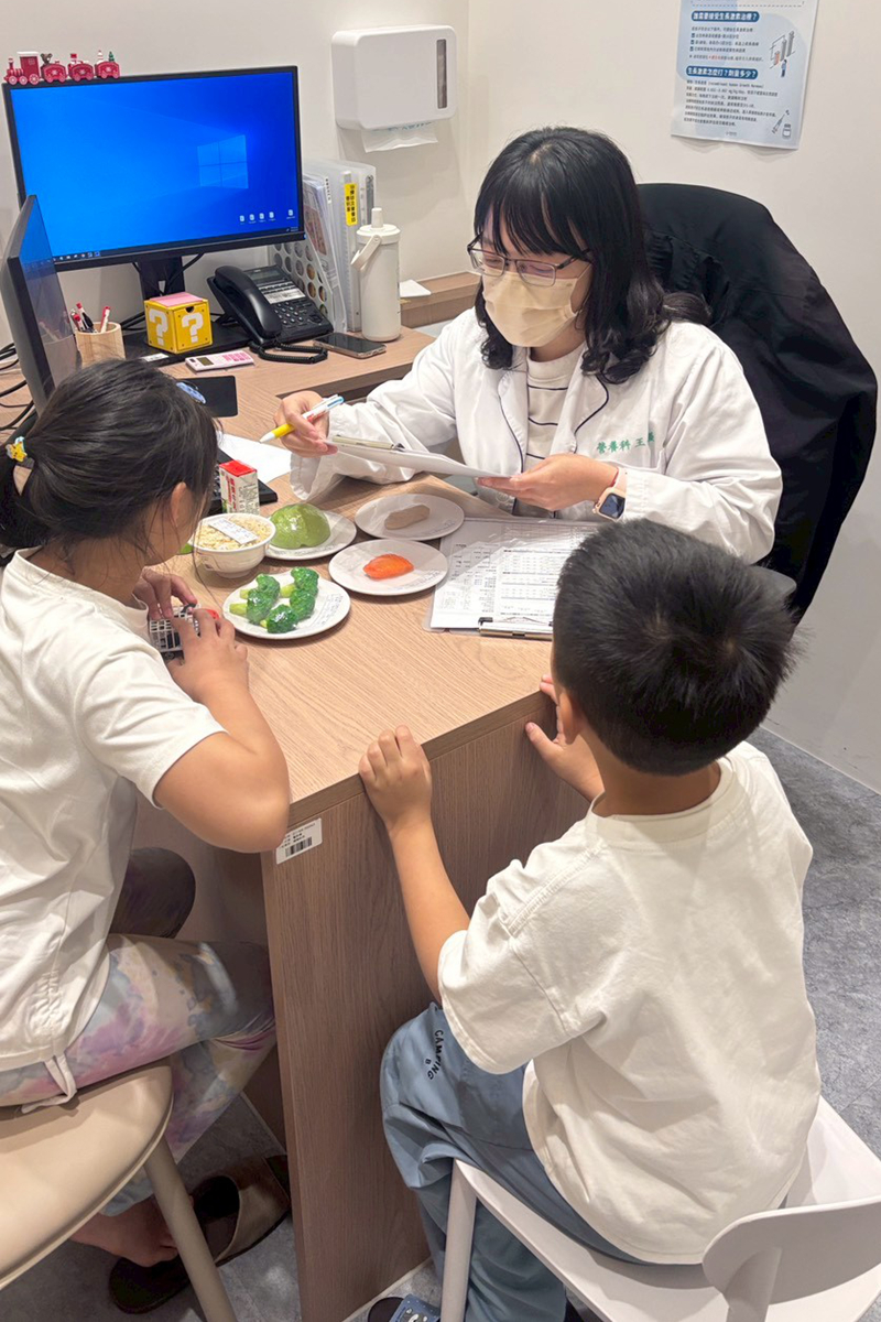 兒童成長門診推薦-新竹蒔蒔診所，兒童內分泌專科，專業醫師、營養師陪孩子健康長大