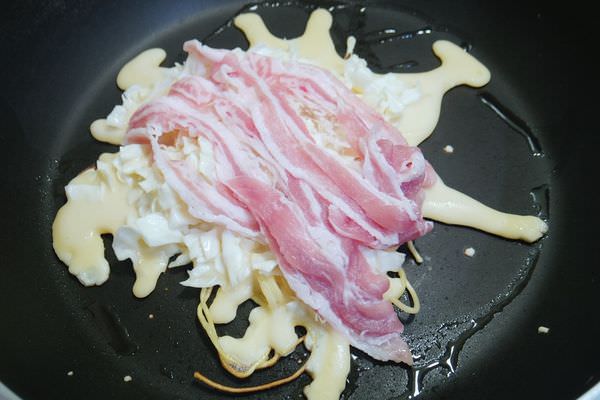 【生活】超簡單食譜：日式豬肉炒麵大阪燒 ▋懷孕媽媽嘴饞料理