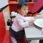 即時熱門文章：【寶寶】Chevory巧芙睿 Ciao空中餐椅 ▋寶寶便攜餐椅-巧芙睿空中餐椅外出好方便
